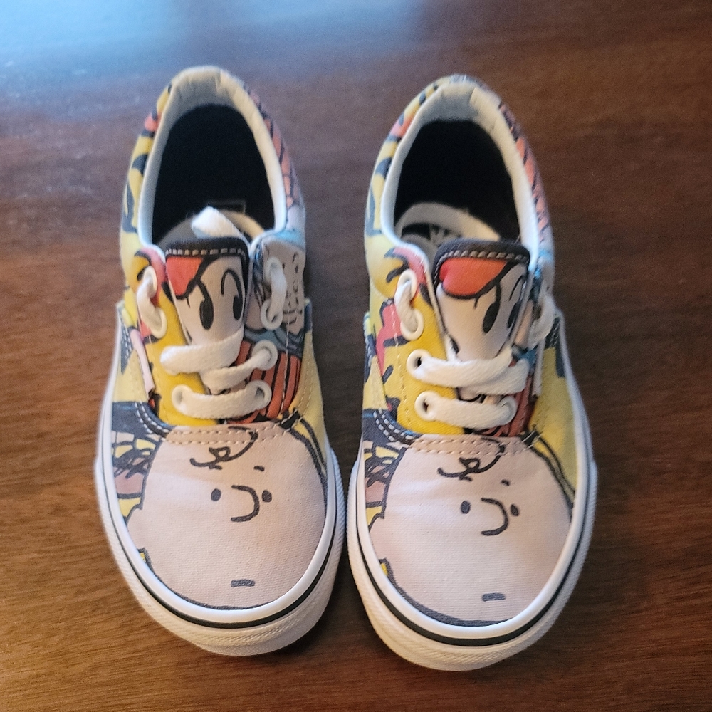 Vans "The Peanuts" kids shoes